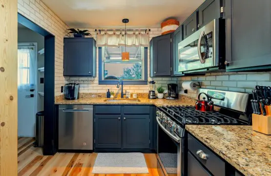 1876a9d9 b1f9 4b5a bf6d 002cf23c5f18