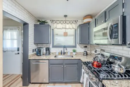 48e201da ea6d 40b6 8683 28570dfb78b9