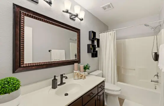 8 Bathroom2