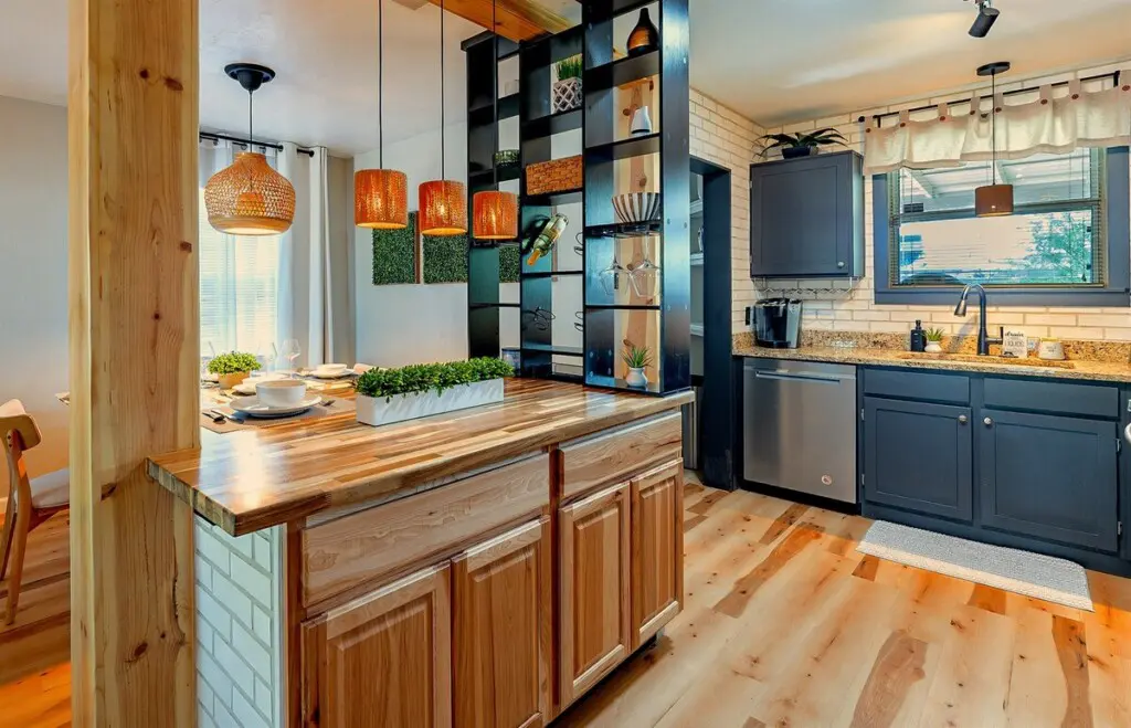 d593005b 0245 4032 9bd1 1848128a38bc