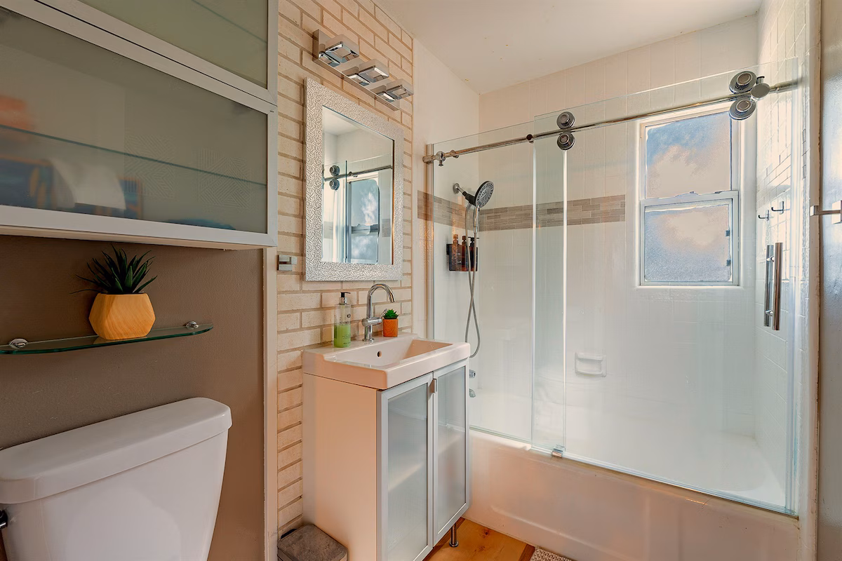 a539a9b3 b949 4483 a9b9 d044d92cdf0a